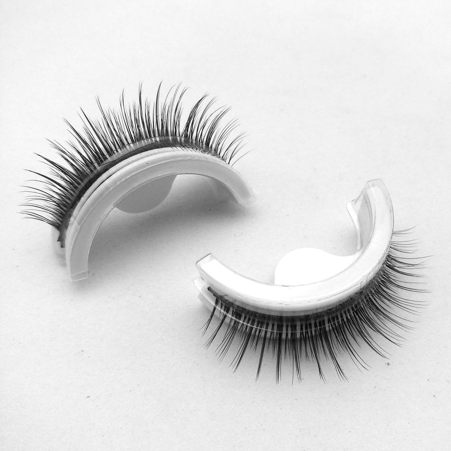 Repeatable Glue-free Self-adhesive False Eyelashes