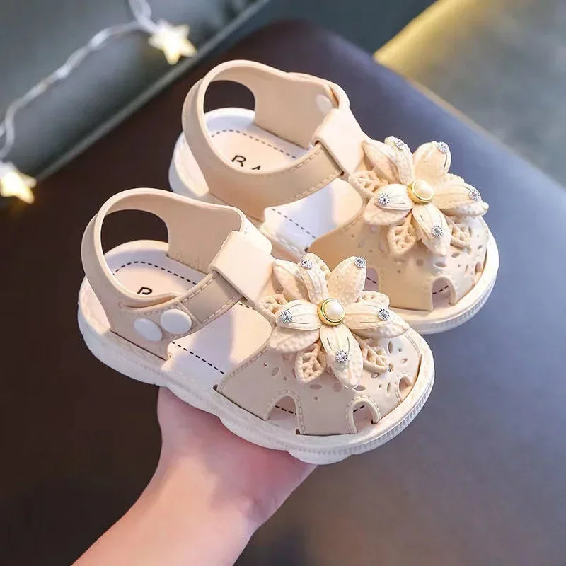 Playful Bow Summer Sandals for Girls - Cute PVC Beach Shoes