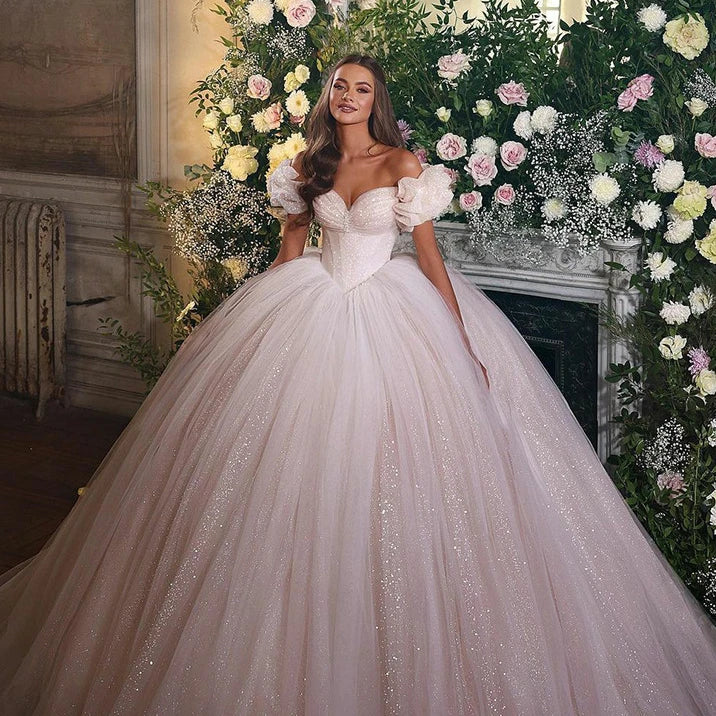 2023 Elegant Ball Gown Wedding Dress with Sweetheart Neckline