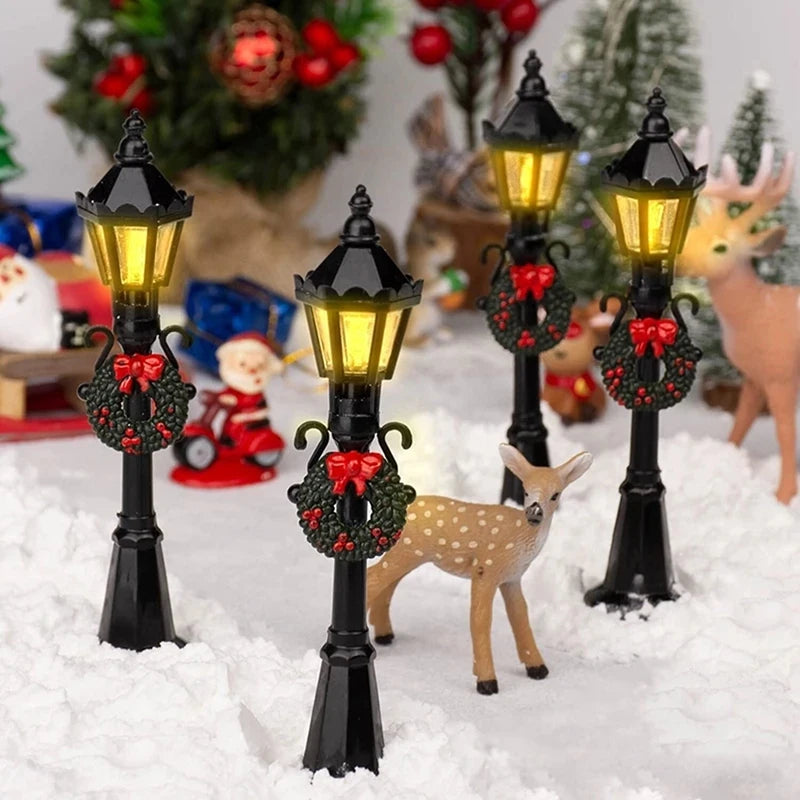 4Pcs Christmas Mini Street Light Models for Dollhouses