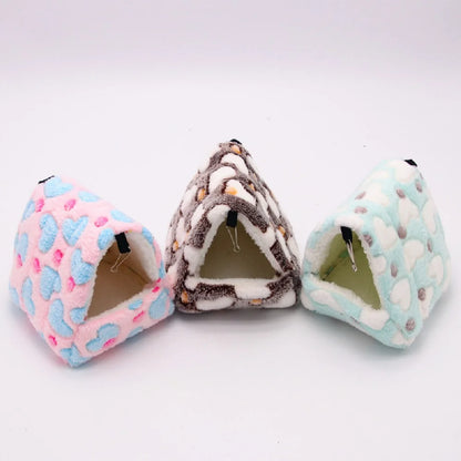 Heart Plush Nest for Birds & Hamsters - Cozy Cave Tent