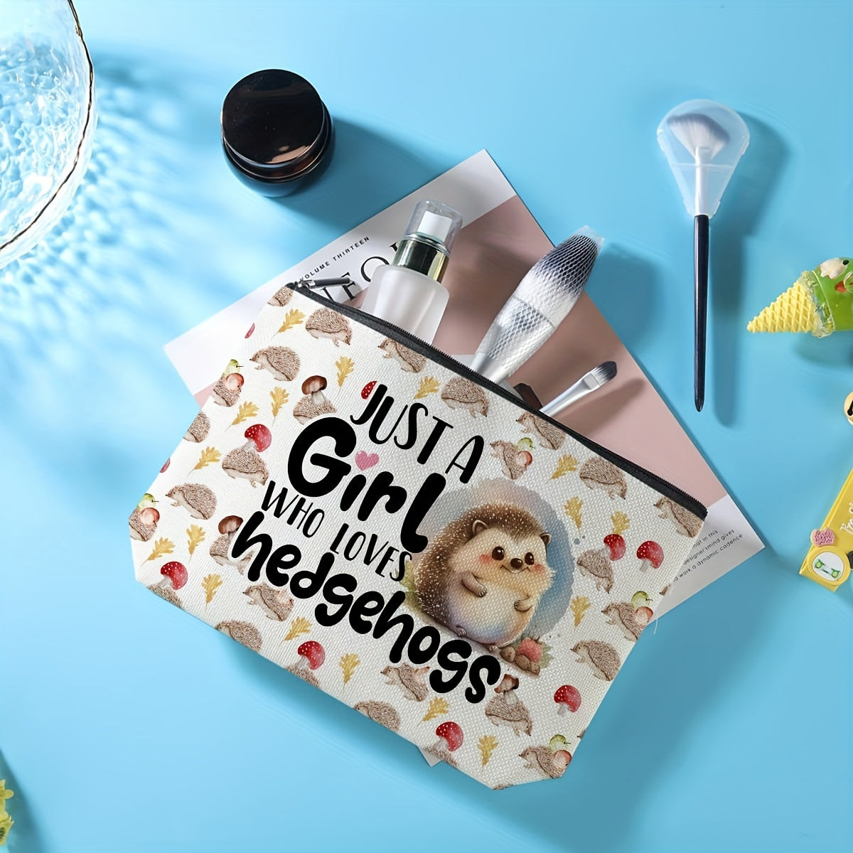 Charming Hedgehog Canvas Makeup Bag - Perfect Gift For Animal Lovers, Women & Girls | Ideal For Travel & Toiletries